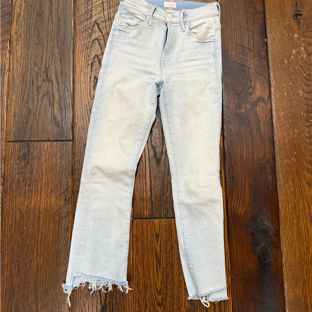 MOTHER the hustler Light Blue Cropped Jeans with Frayed Hem